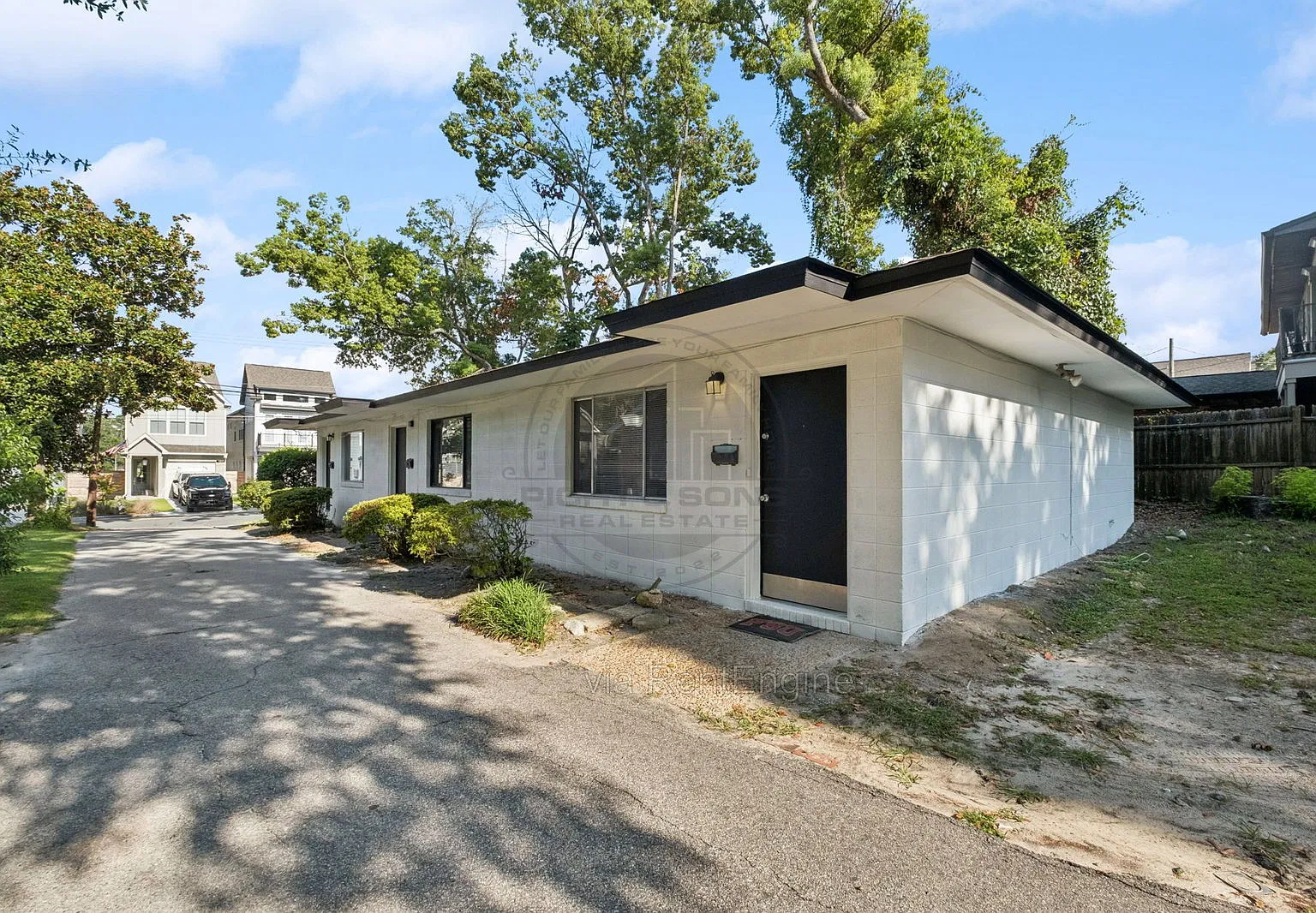 1 bed, 1.0 bath, 601 sqft, $1,350 — Photo 1