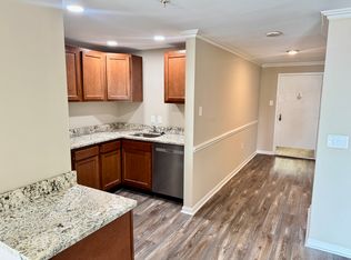 28 Allegheny Ave APT 910, Towson, MD 21204
