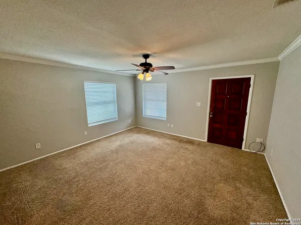 806 olive, Jourdanton, TX 78026