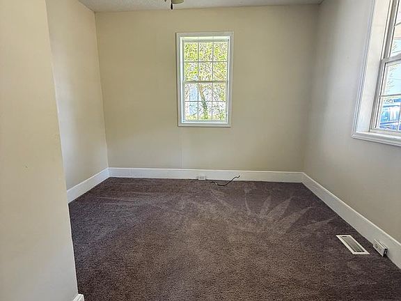 4th image of 206 Withers Rd
