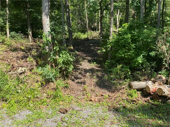 5661 E Lake Rd #8, Honeoye, NY 14471