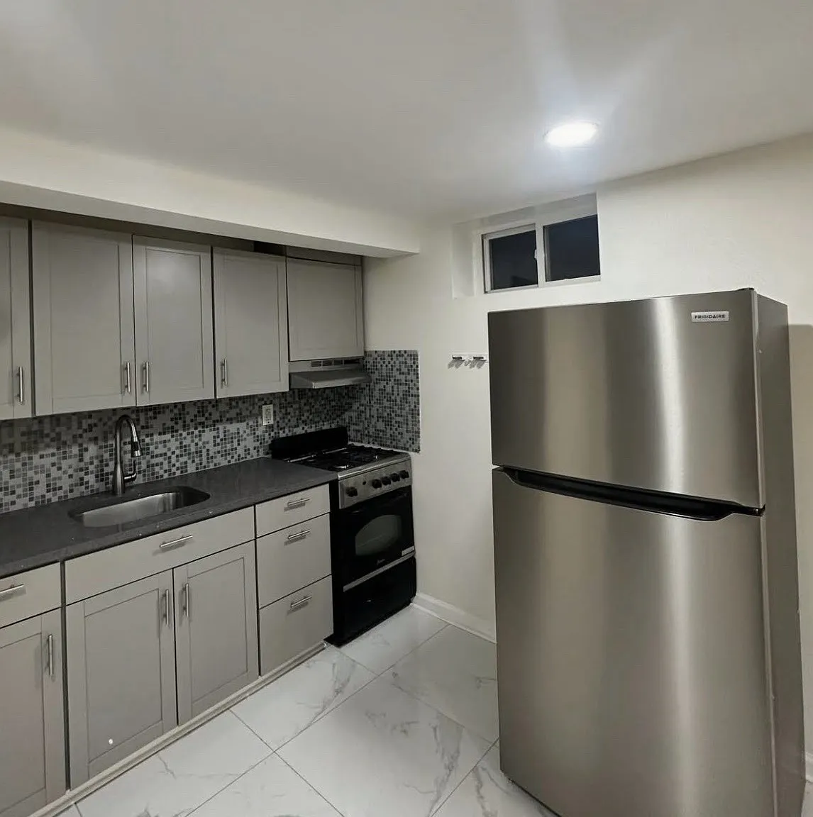 2 bed, 1200 sqft, $2,000 — Photo 1