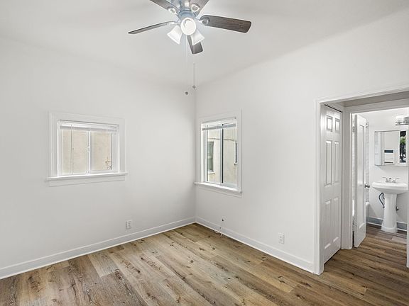 3rd image of 1623 N Mariposa Ave APT 100