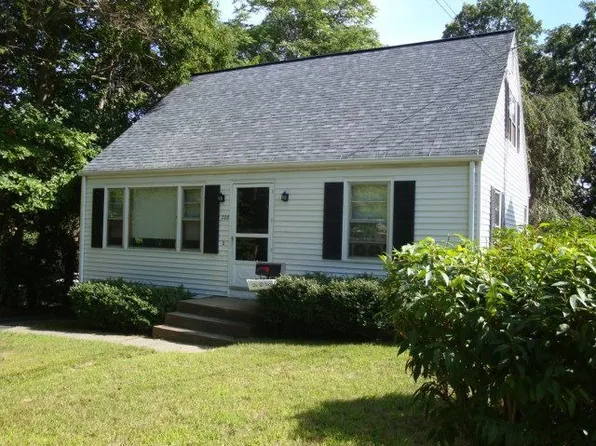 208 Litton Ave, Groton, CT 06340