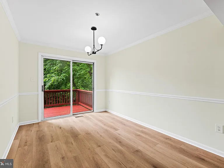 2615 Chivalry Ct — Photo 15
