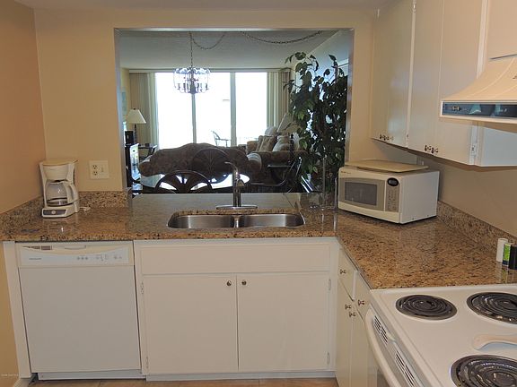 5th image of 2515 S Atlantic Ave APT 202