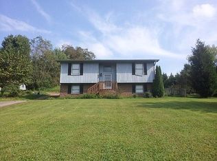 849 Fall Creek Rd, Blountville, TN 37617