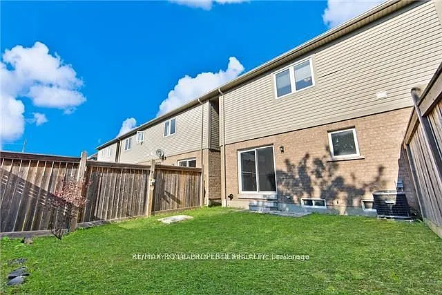 3 bed, $3,200 — Photo 2