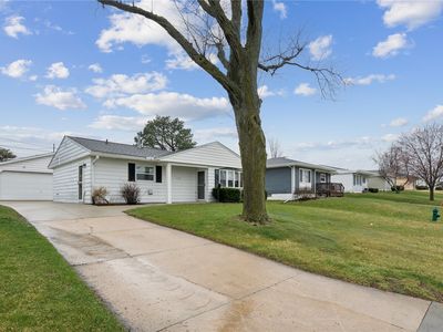 1101 Clifton St NE, Cedar Rapids, IA, 52402