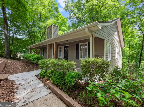 307 Robertson Rd, Dawsonville, GA 30534