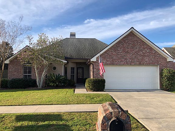3rd image of 303 Jenci Dr