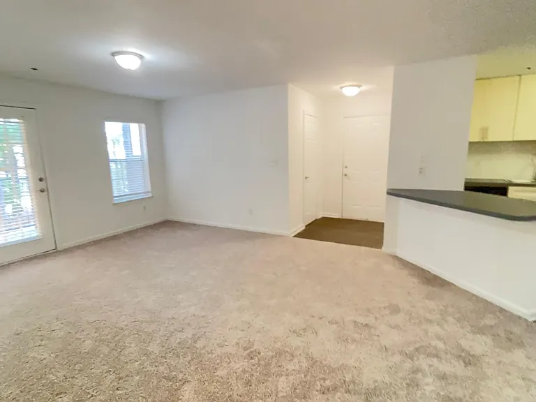 Wesley St. Claire Apartments at Lawrenceville — Photo 94