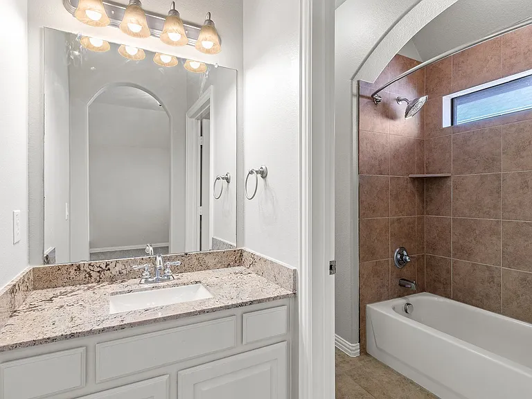 4542 Carraway Dr — Photo 41