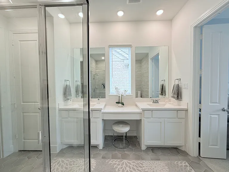 1712 Homestead Way — Photo 15