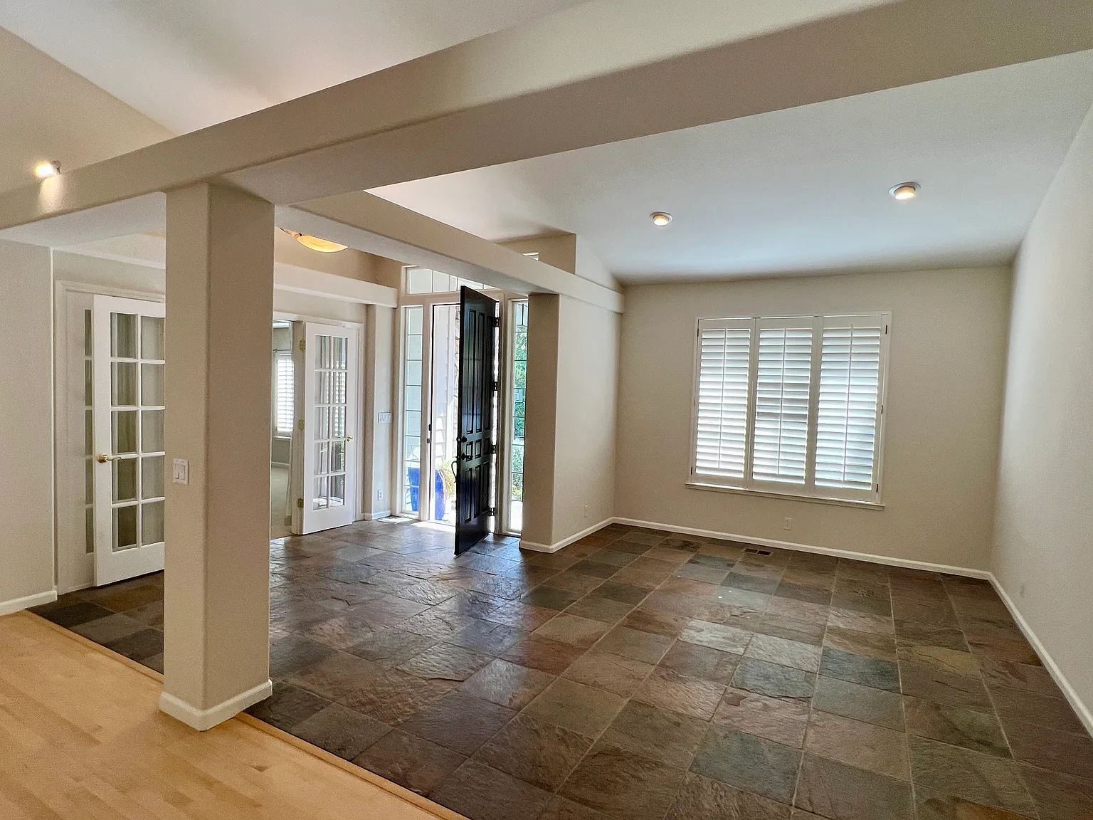 4 bed, 3170 sqft, $6,500 — Photo 4