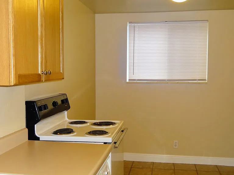 1968 E View St #3 — Photo 11