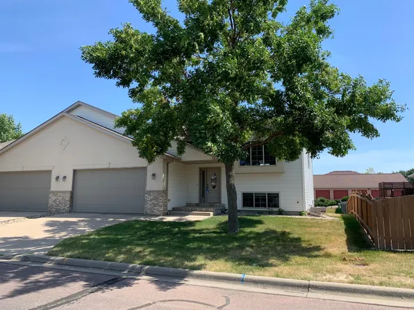 7514 S Peregrine Pl, Sioux Falls, SD 57108