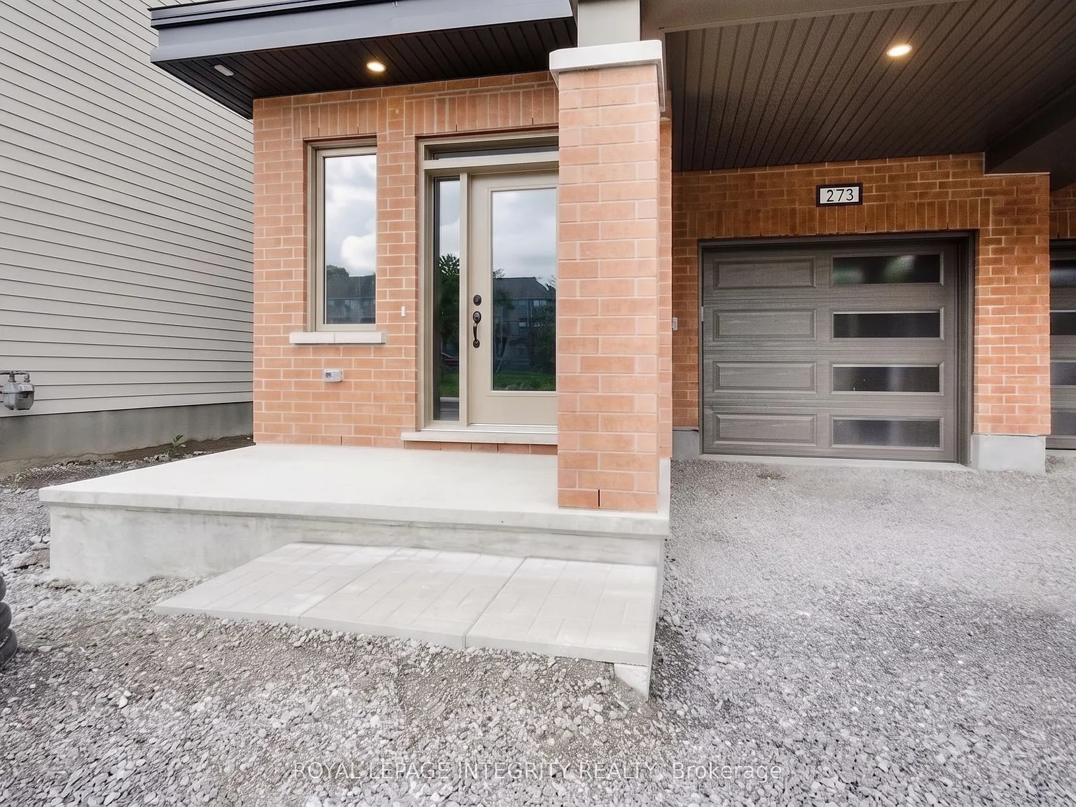 3 bed, $2,900 — Photo 2
