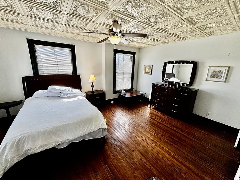 1316 Harrison St — Photo 15