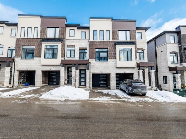 314 Equestrian Way E #20, Cambridge, ON N3E 0E4
