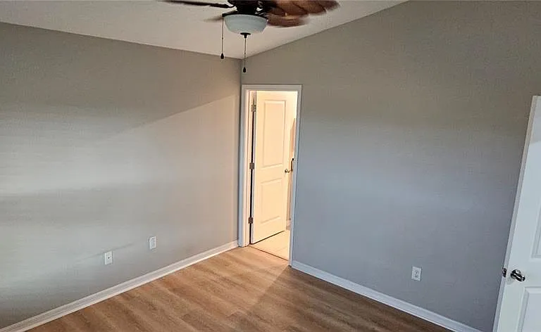 13407 Crest Lake Dr — Photo 14