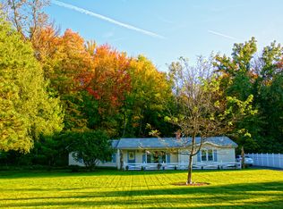 466 Apple Hill Dr, Northfield, OH 44067