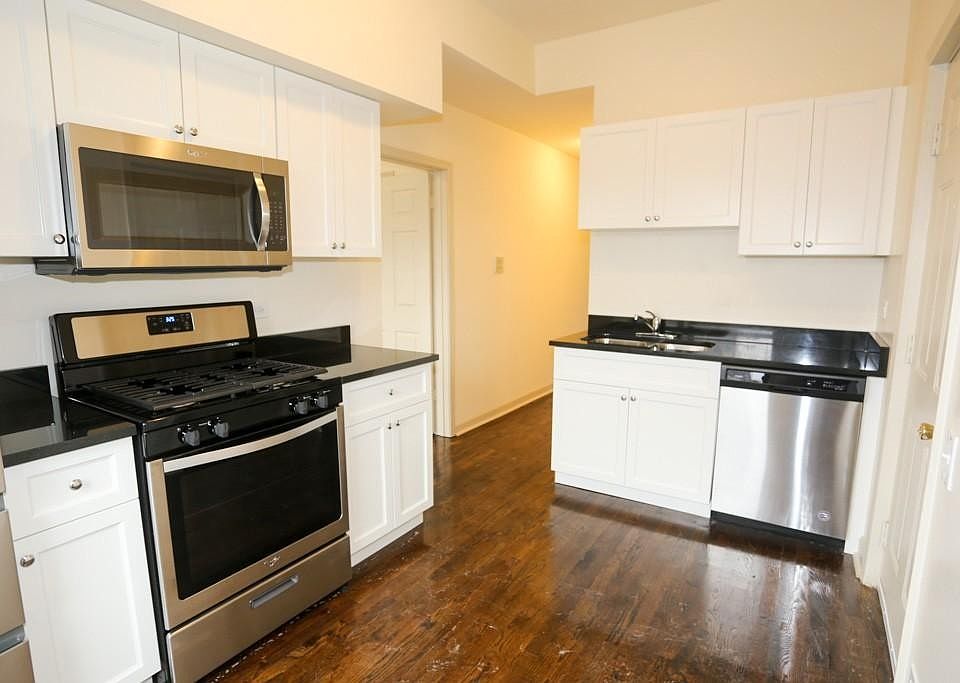 1st image of 1311-15 W Leland Ave #1311-3