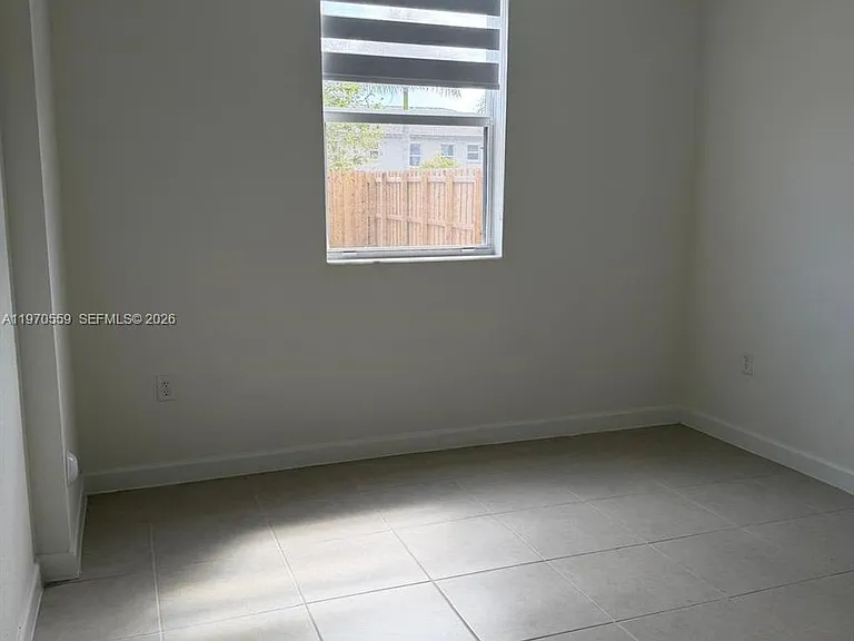 2638 SE 9th St — Photo 17