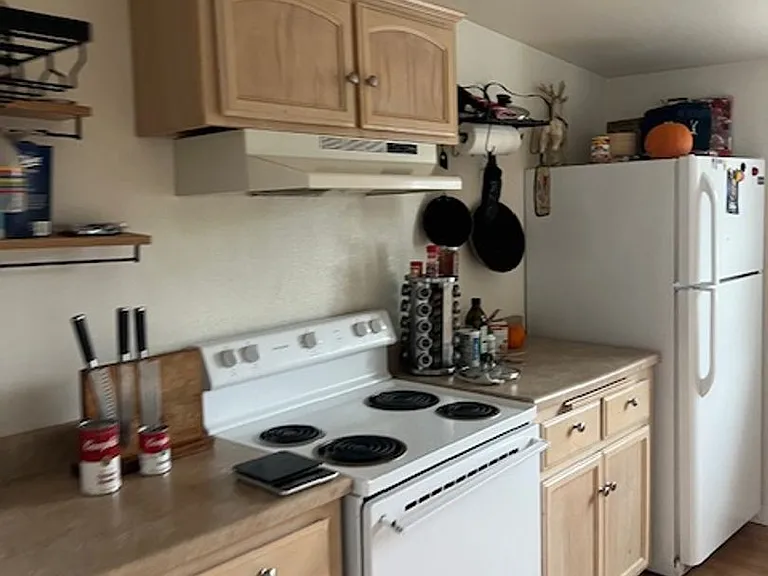 704 Indiana St — Photo 15