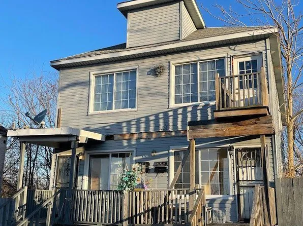 494 W Savannah St, Highland Park, MI 48203