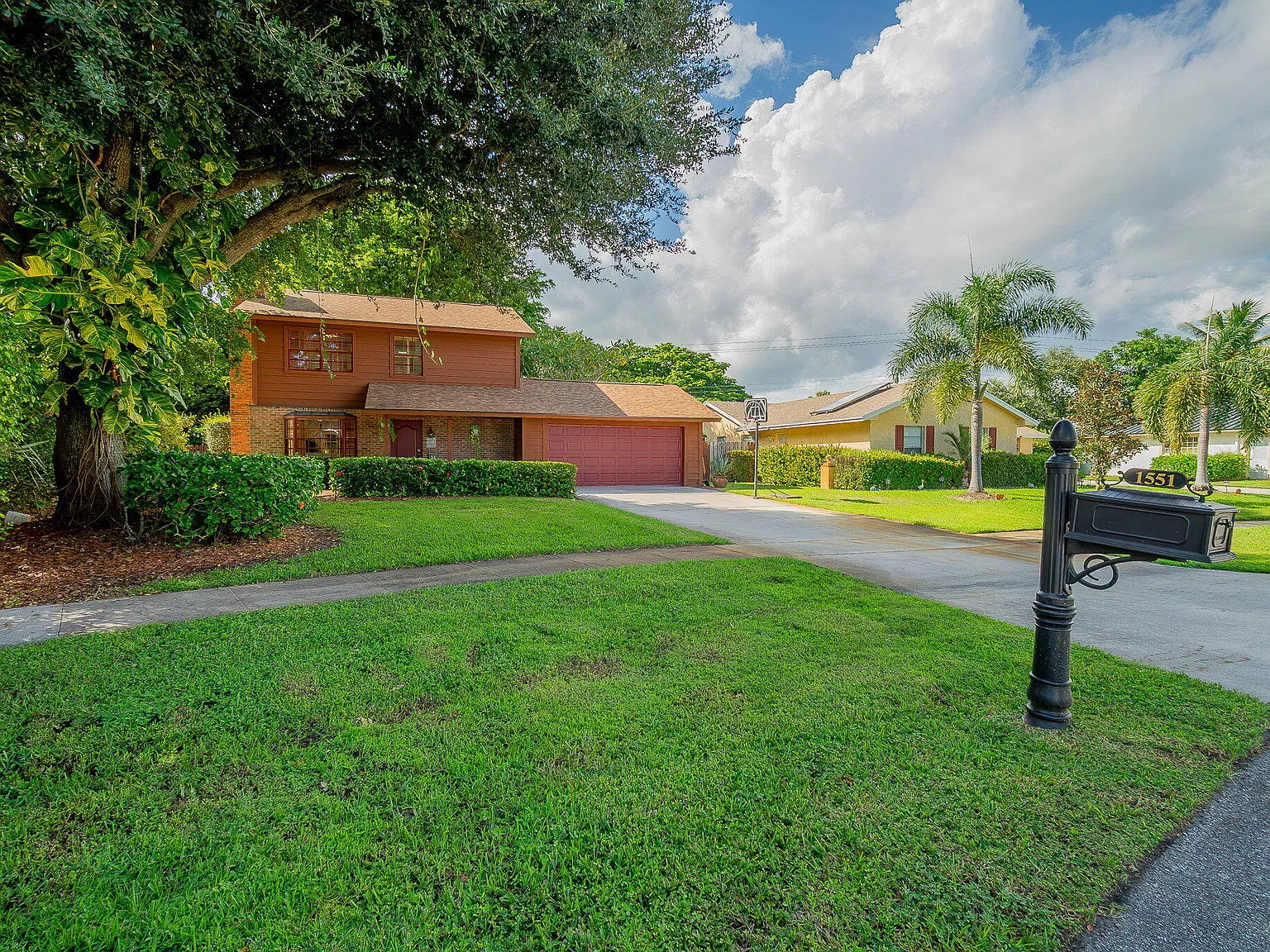 3 bed, 2.0 bath, 1740 sqft, $11,000 — Photo 1