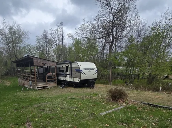 14/85&86 Woodhaven Dr E, Sublette, IL 61367