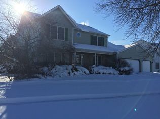 705 Canyon Ln, Elgin, IL 60123