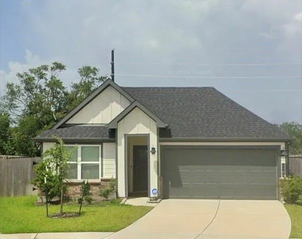 4986 Edgewood Dr — Photo 1