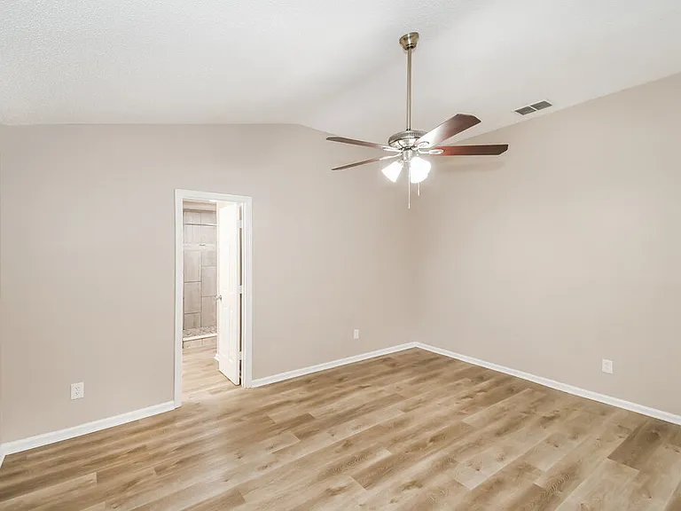 1418 Runes Ct — Photo 9
