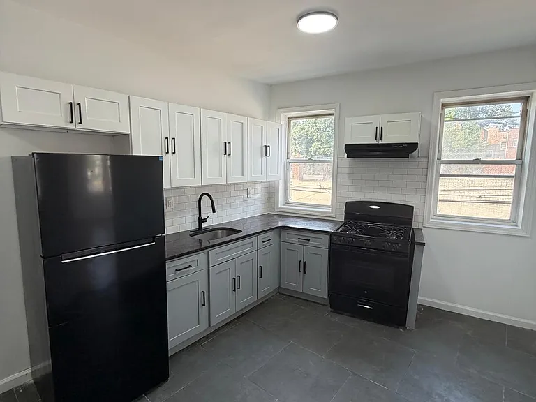 397 Myrtle Ave #3 — Photo 1