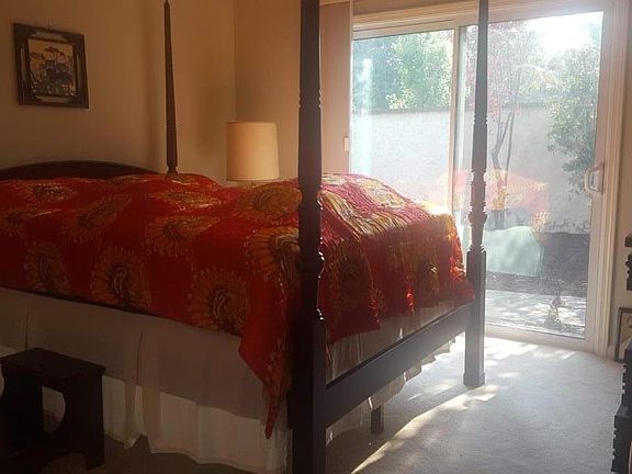 5th image of 325 Caples Dr