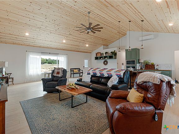 3rd image of 1441 County Road 111