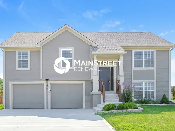1404 Silhouette Dr, Kearney, MO 64060