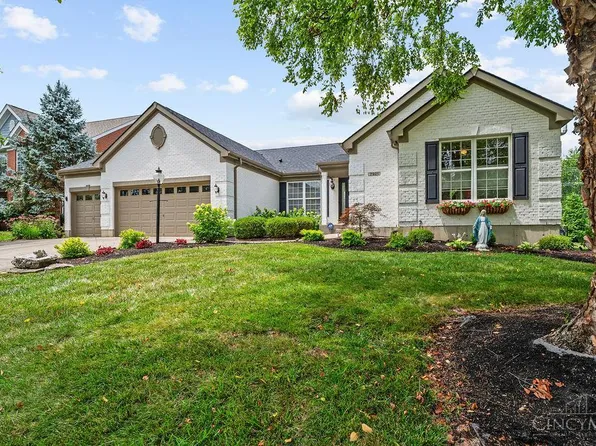 7921 Plantation Dr, Mason, OH 45040