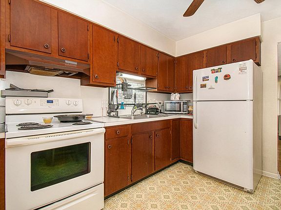 5th image of 57823-57825 Frances Ave