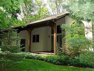 1st image of 7561 Kings Creek Dr