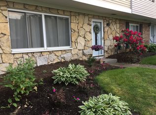 2077 Beechtree Ln #67, Uniontown, OH 44685