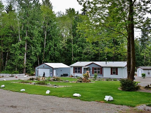3rd image of 227 Percheron Ln NW