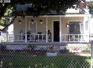 248 N 8th St, Cottage Grove, OR 97424