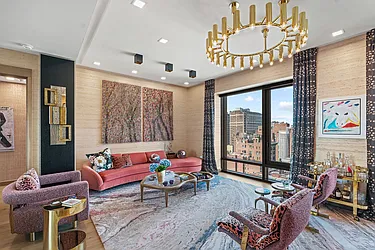 200 East 21st Street, #19A