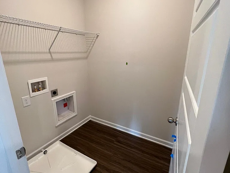 1592 Dover Creek Ln — Photo 18