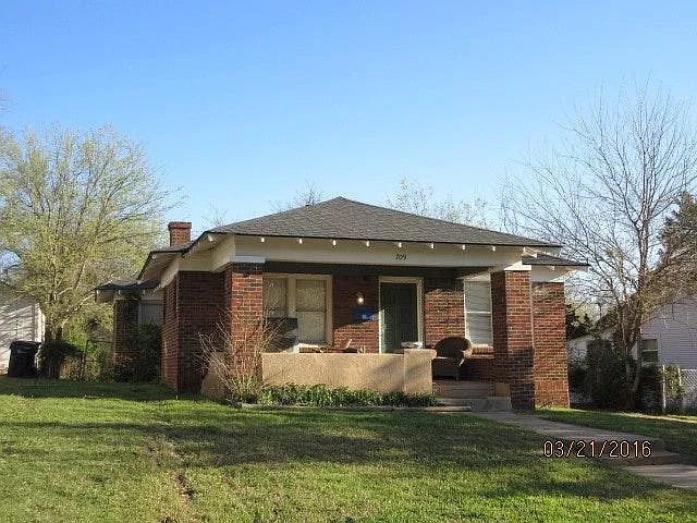 709 NW 35th St