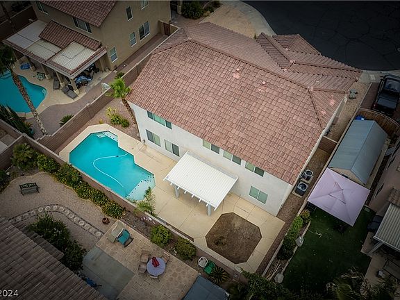 3rd image of 1059 Desert Olive Ct