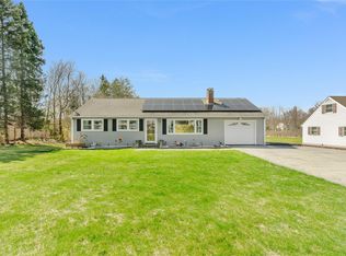 3 Nied Dr, Pleasant Valley, NY 12569